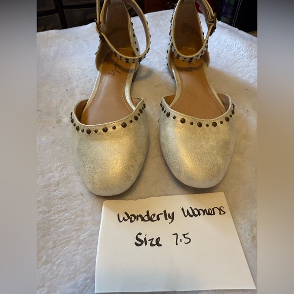 Wonderly Women's Cream Flats with Studded Detail - Picture 2 of 7